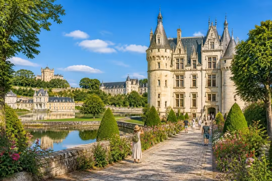 découvrez nos conseils pratiques pour préparer votre visite des châteaux de la loire et profiter pleinement de ce patrimoine exceptionnel.