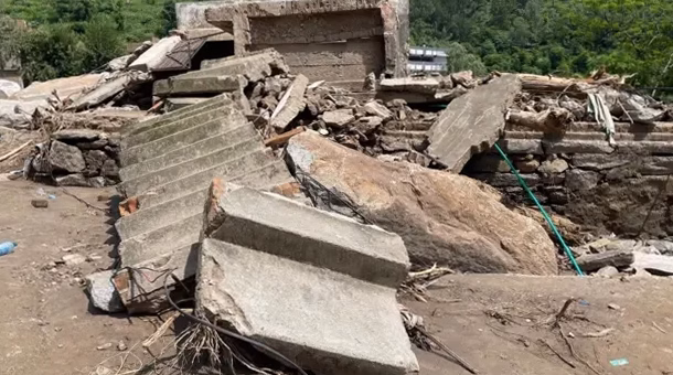 Plus de 1400 personnes portées disparues au Népal et au Tibet suite aux dévastatrices inondations