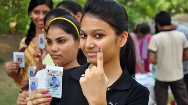 Inde : face à la contestation étudiante, Modi lance des cours gratuits pour préparer les concours