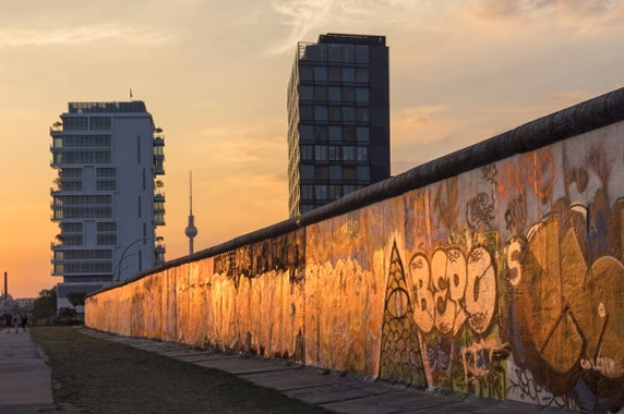 Photo — Visiter Berlin en 1 jour : Mur de Berlin, East Side Gallery et mémoire vivante